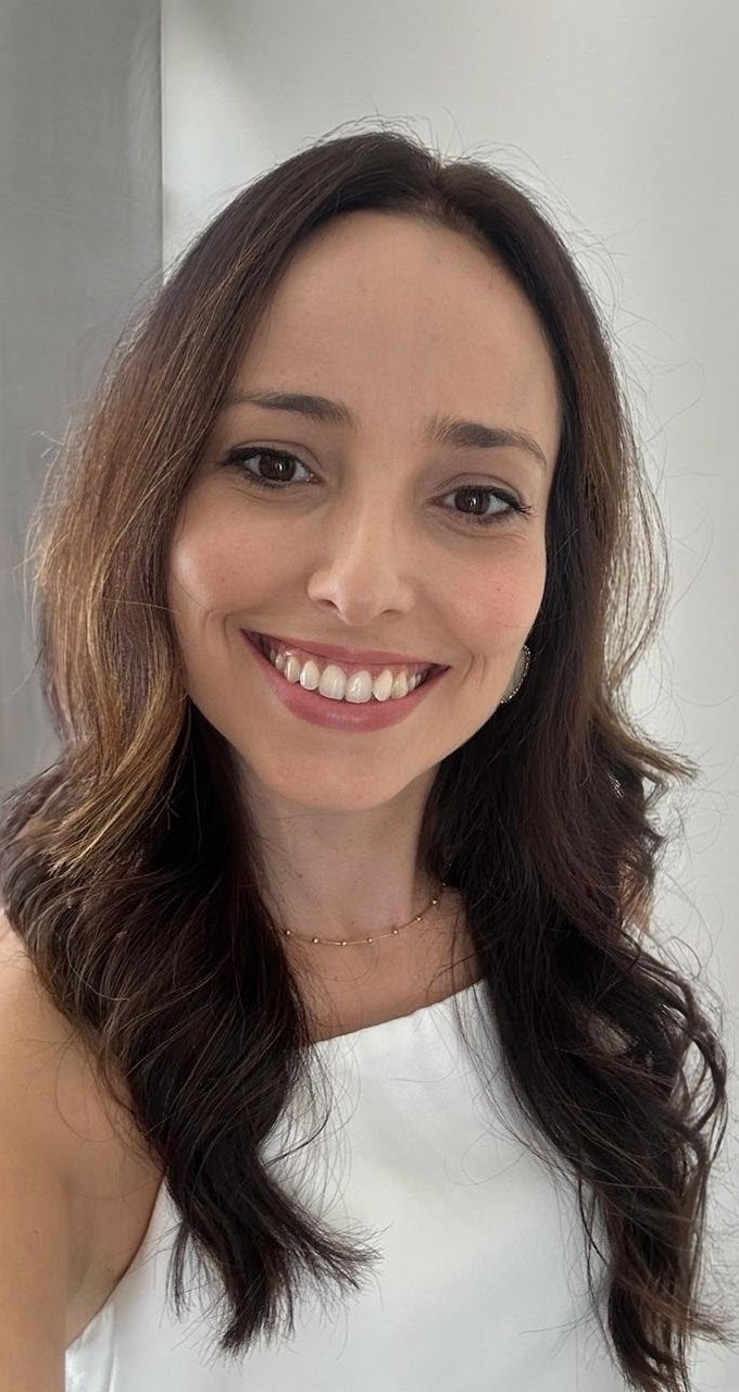 Carolina Coelho - Doutora em Linguística